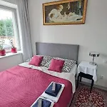 Apartment Vichova Vila_1935 - Funkcionalisticky Skvost V Horicich V Podkrkonosi *